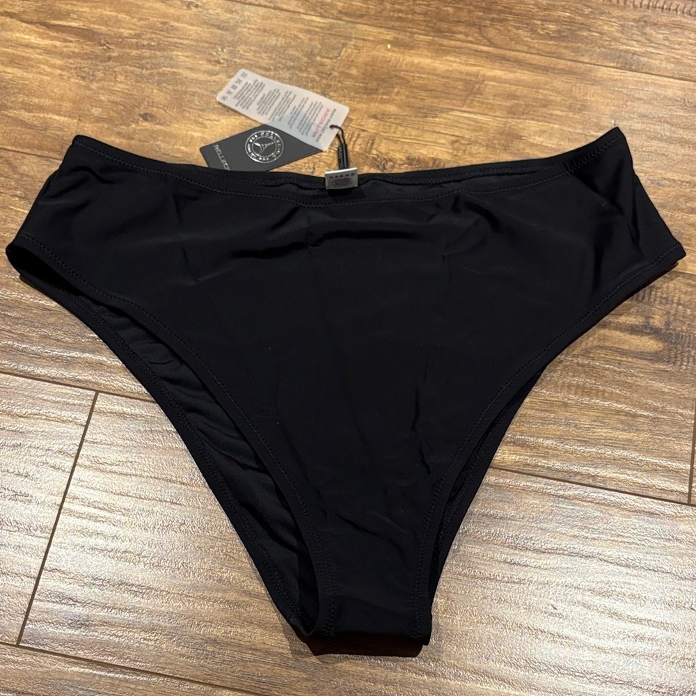 RELLECIGA Black Women's bikini bottoms size XL